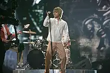 Stevan performing at the 2007 Semi-Final.