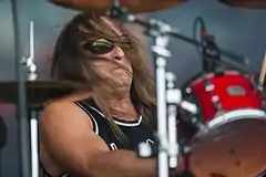 Hunting performing with Exodus in 2016