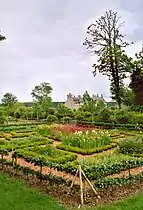 The gardens of the château