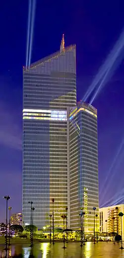 Tour First in La Défense, 225 meters (1974)