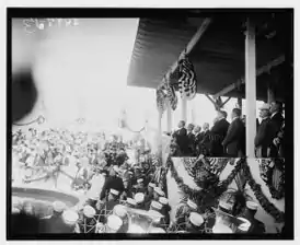 Ambassador Cusani-Confalonieri pulling the cord